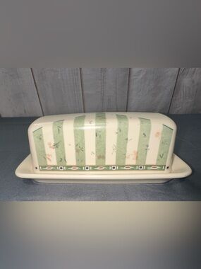 Pfaltzgraff Naturewood 1/4 LB Covered Butter Dish